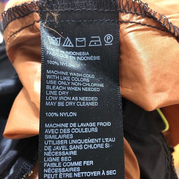 NWOT Urban Outfitters windbreaker size XS - Picture 7 of 8